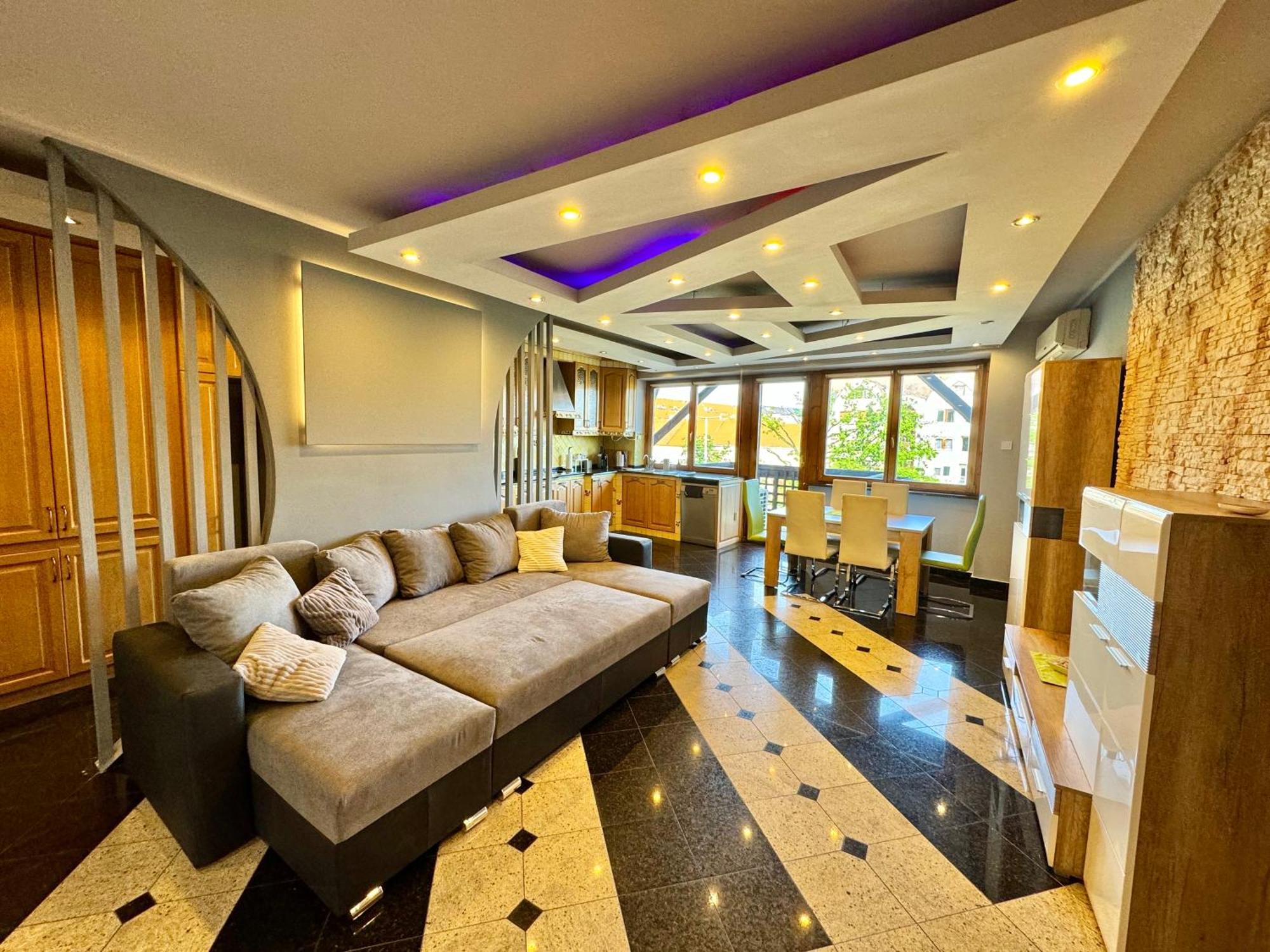 Bem Apartman เดเบรตเซน ภายนอก รูปภาพ