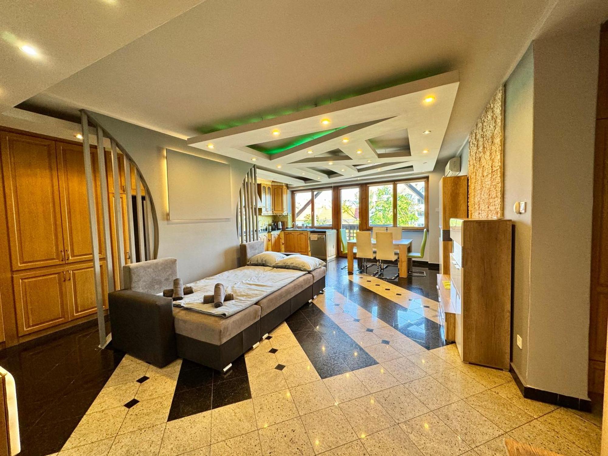 Bem Apartman เดเบรตเซน ภายนอก รูปภาพ